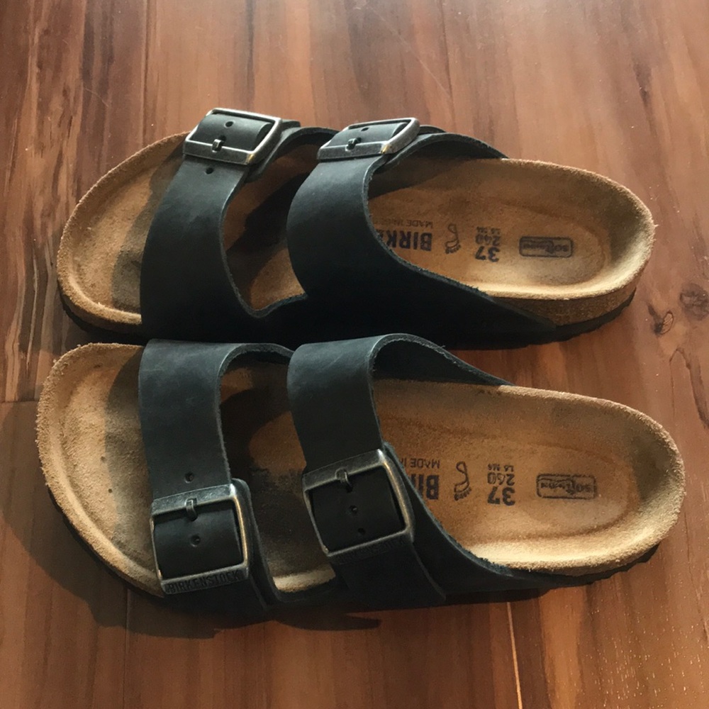 Black Birkenstocks